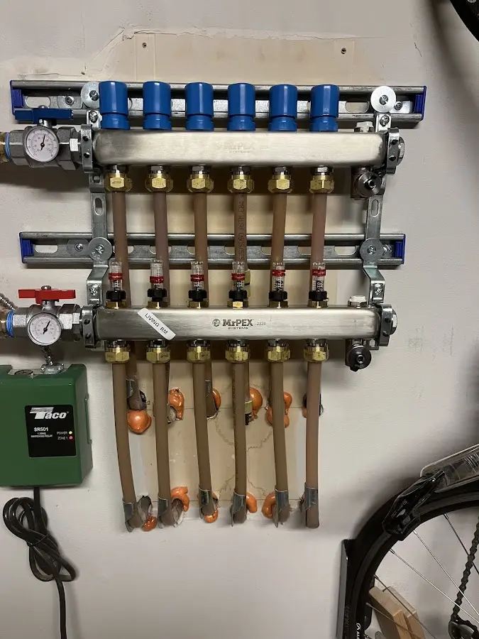 Plumber performing Leak Detection at a residential property in Riverside